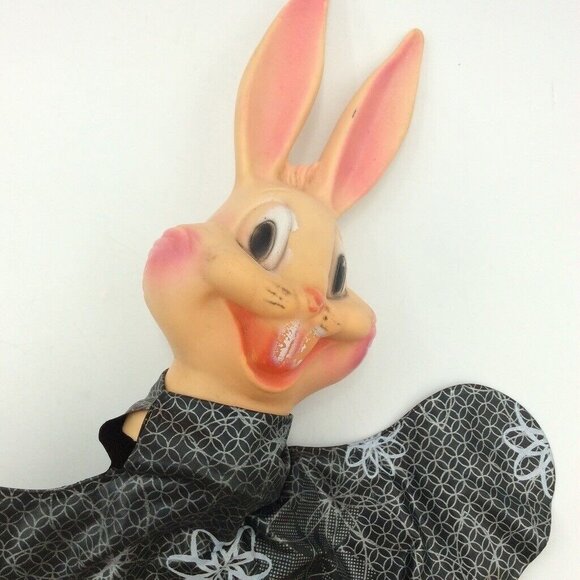 Vintage 60s Warner Bros Rubber Bugs Bunny Puppets Plastic Seven Arts Lot 2 - Picture 2 of 10